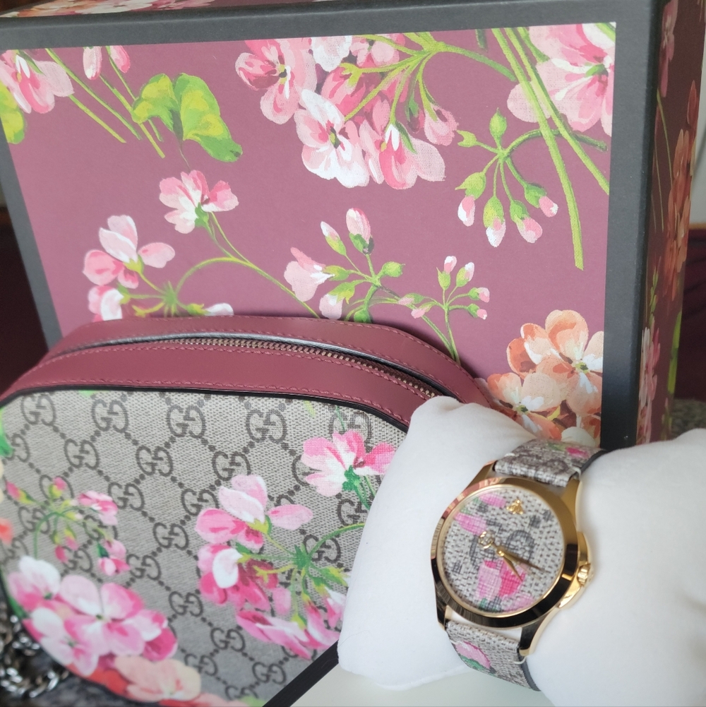 GUCCI BLOOM CROSSBDY BAG WITH GUCCI BLOOM WATCH